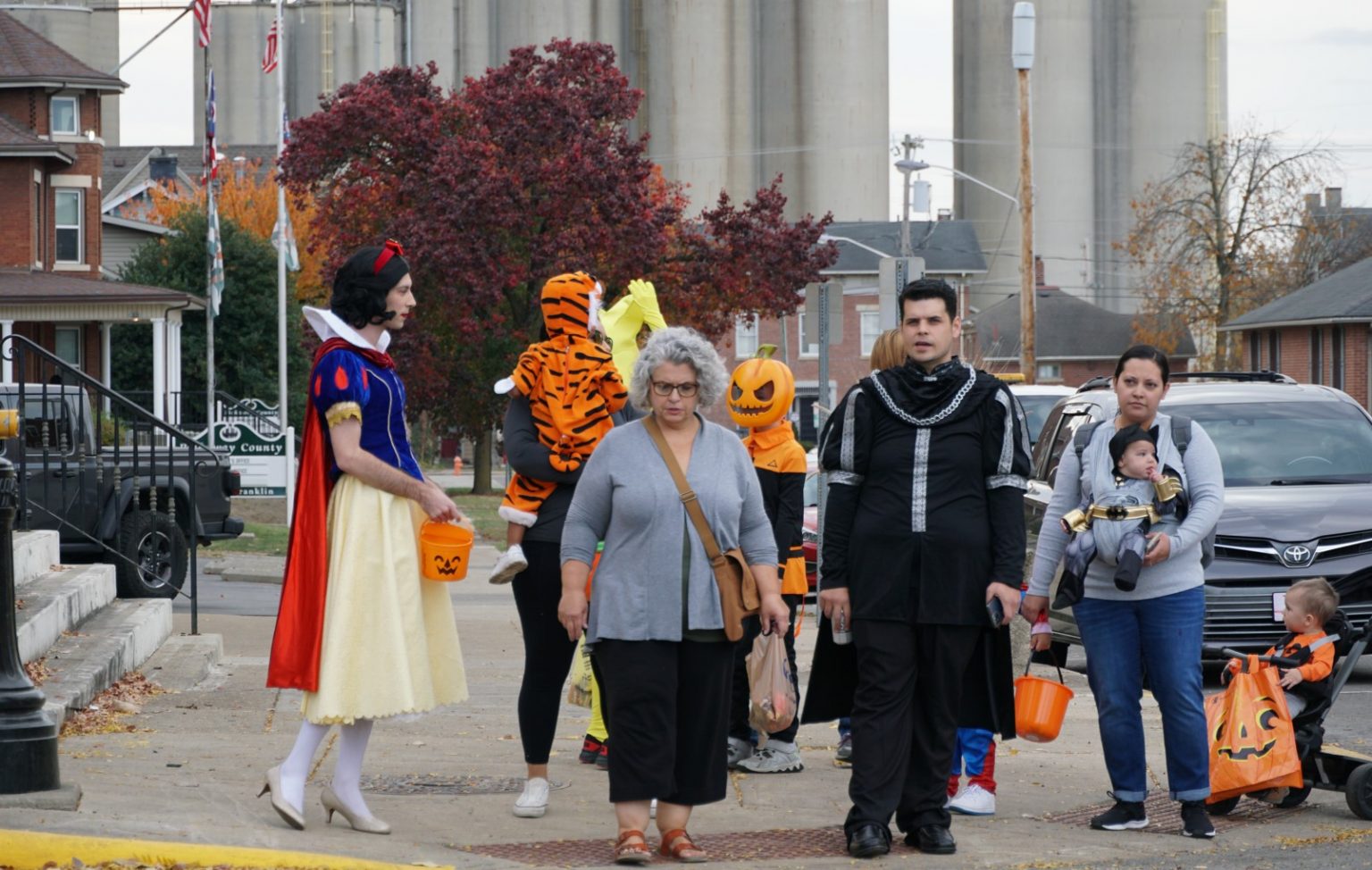 (Photo Dump) Circleville Downtown Business Trick or Treat Scioto Post